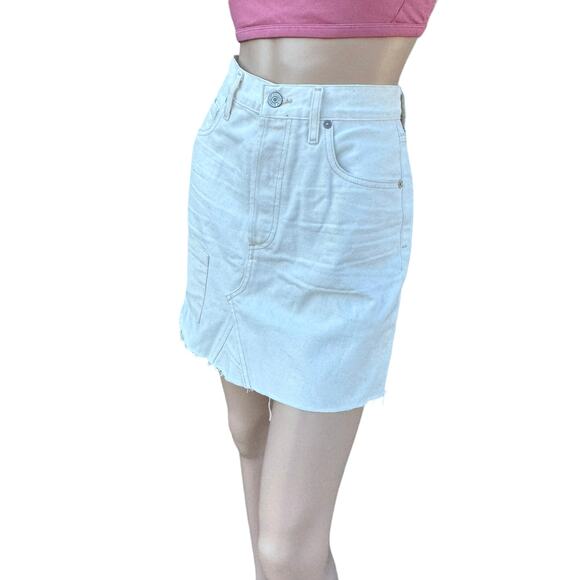 New Citizens of Humanity Premium Vintage White Cutoff Patched Mini Jean Skirt 27 - Picture 3 of 10